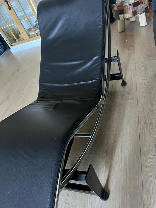 Chaise Loungue LC4 Le Corbusier
