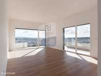 Penthouse T3+1 | Colinas do Cruzeiro | Odivelas