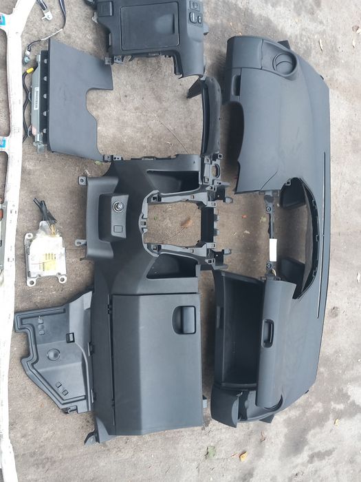 Deska rozdzielcza toyota Yaris 2
