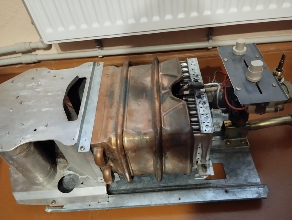 Продам газову колонку Bosch в доброму стані