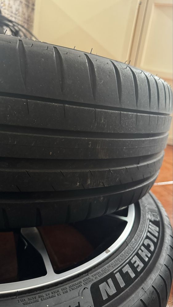 Vendo jantes mercedes originais com poucos km com sensores de pressao