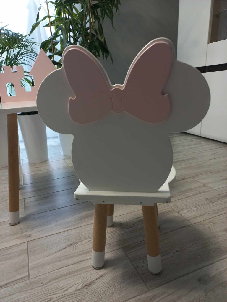 Stolik dziecięcy Zamek + krzesełko korona + krzesełko myszka miki