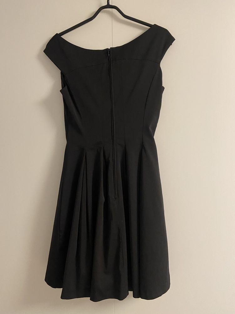 Czarna krótka sukienka ORSAY r.36