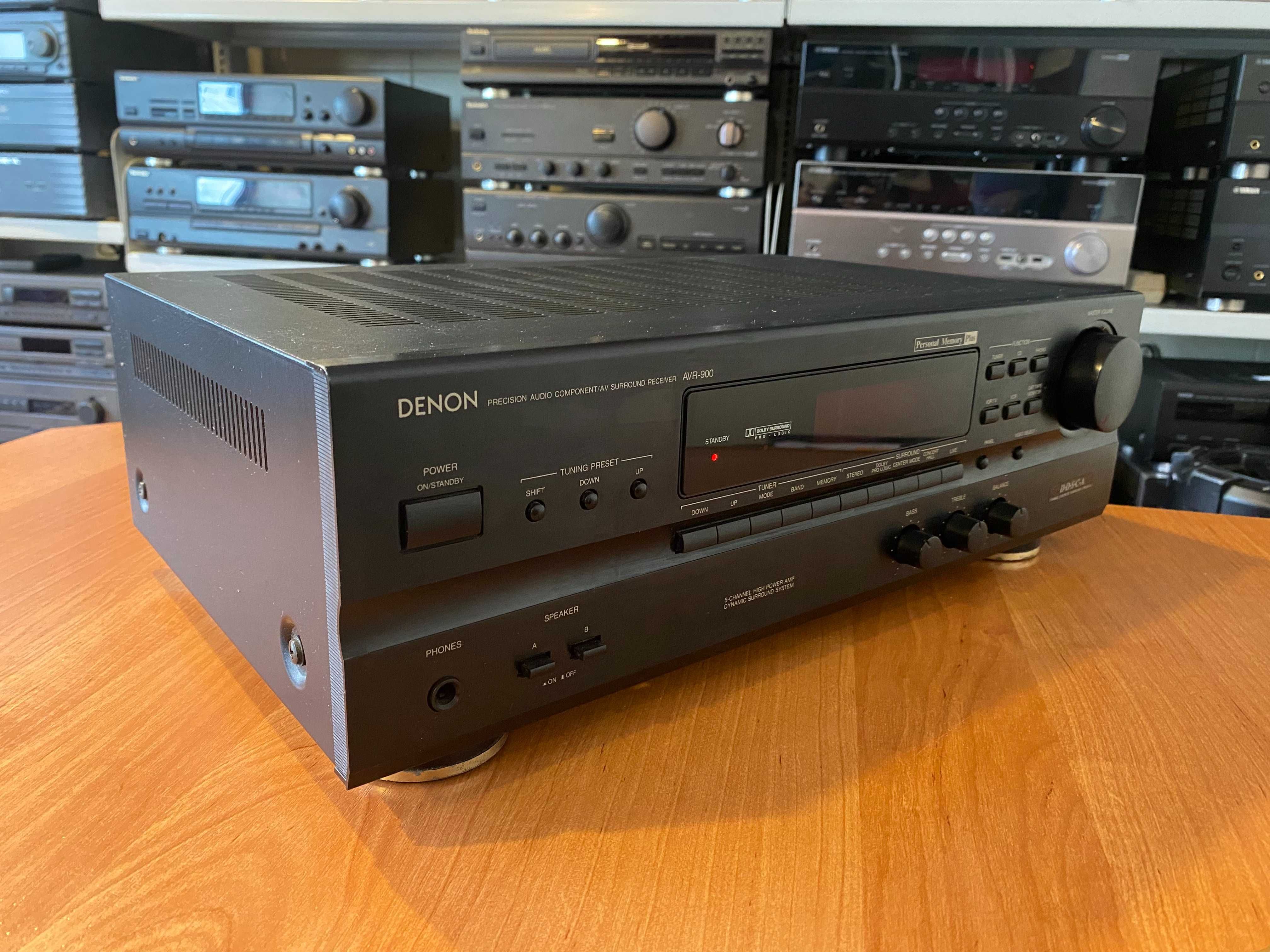 Amlituner Denon AVR-900 Audio Room