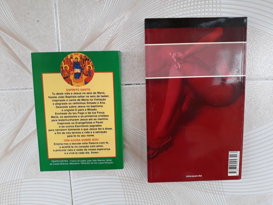 Livros diversos de religião e blog pessoal