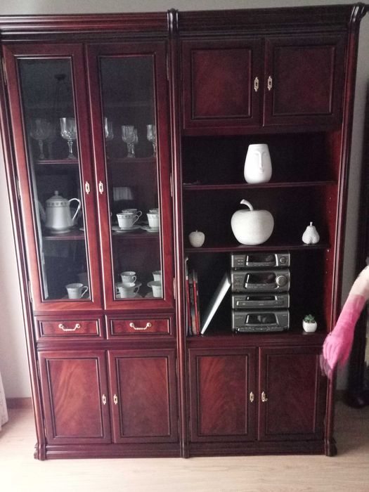 Vendo móvel de sala em madeira