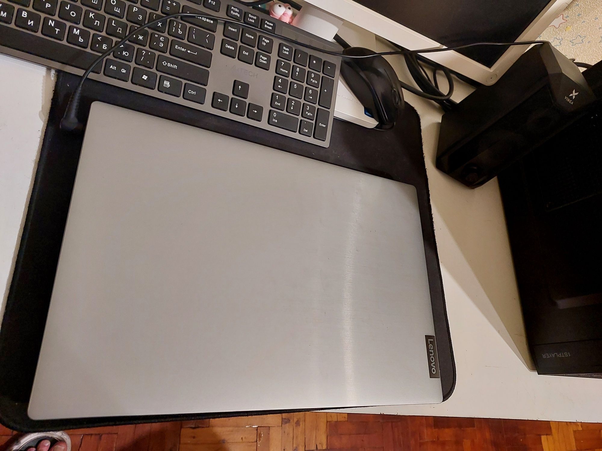 Ноутбук ігровий Lenovo ideaPad Intel pentium 4 ядра  8ddr4 GeForce 4гб