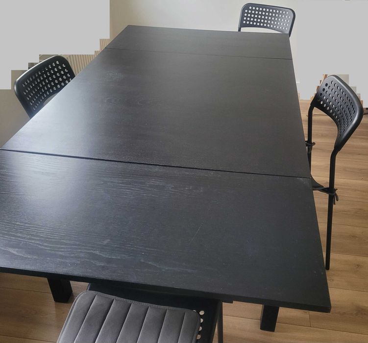 Stół IKEA Bjursta w kolorze czarnym + 4 krzesła Sandsberg
