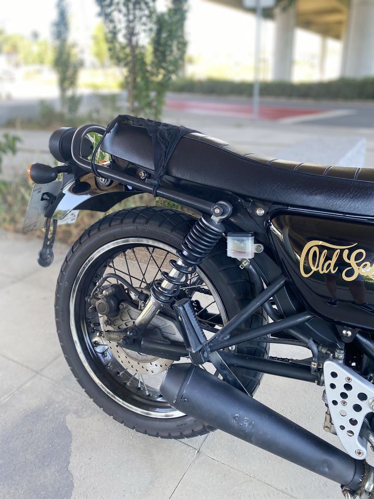 Cafe Racer 125cc.
