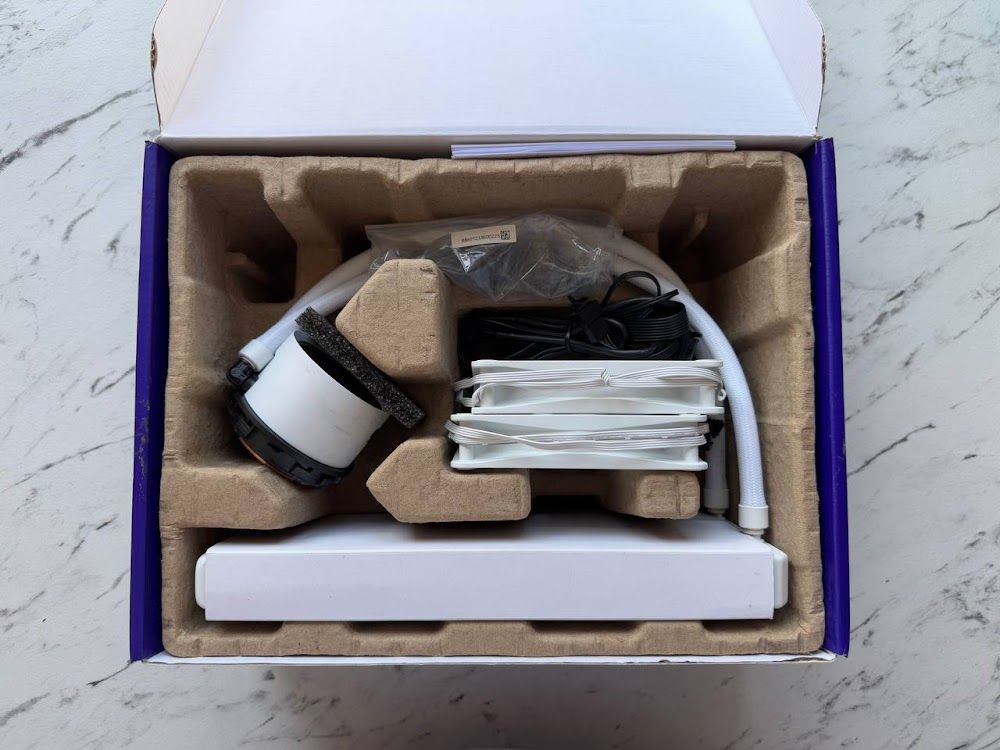 Система рідинного охолодження NZXT Kraken 240 RGB White (RL-KR240-W1)
