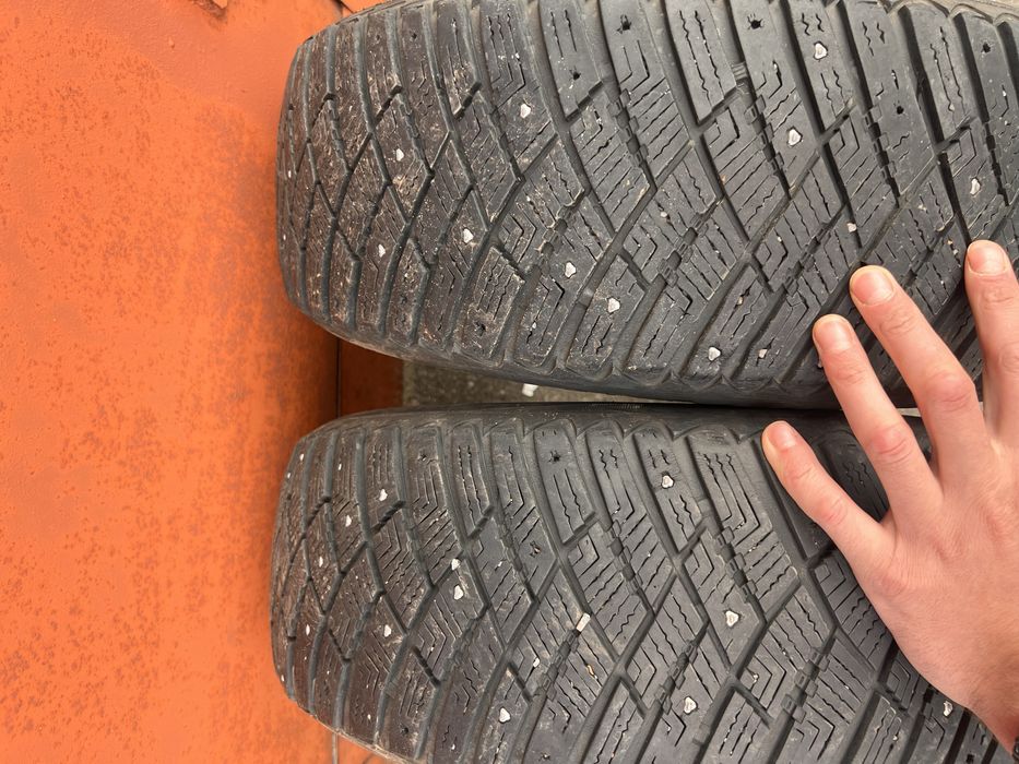 Продам резину (зима) Goodyear 195/ 60 r15