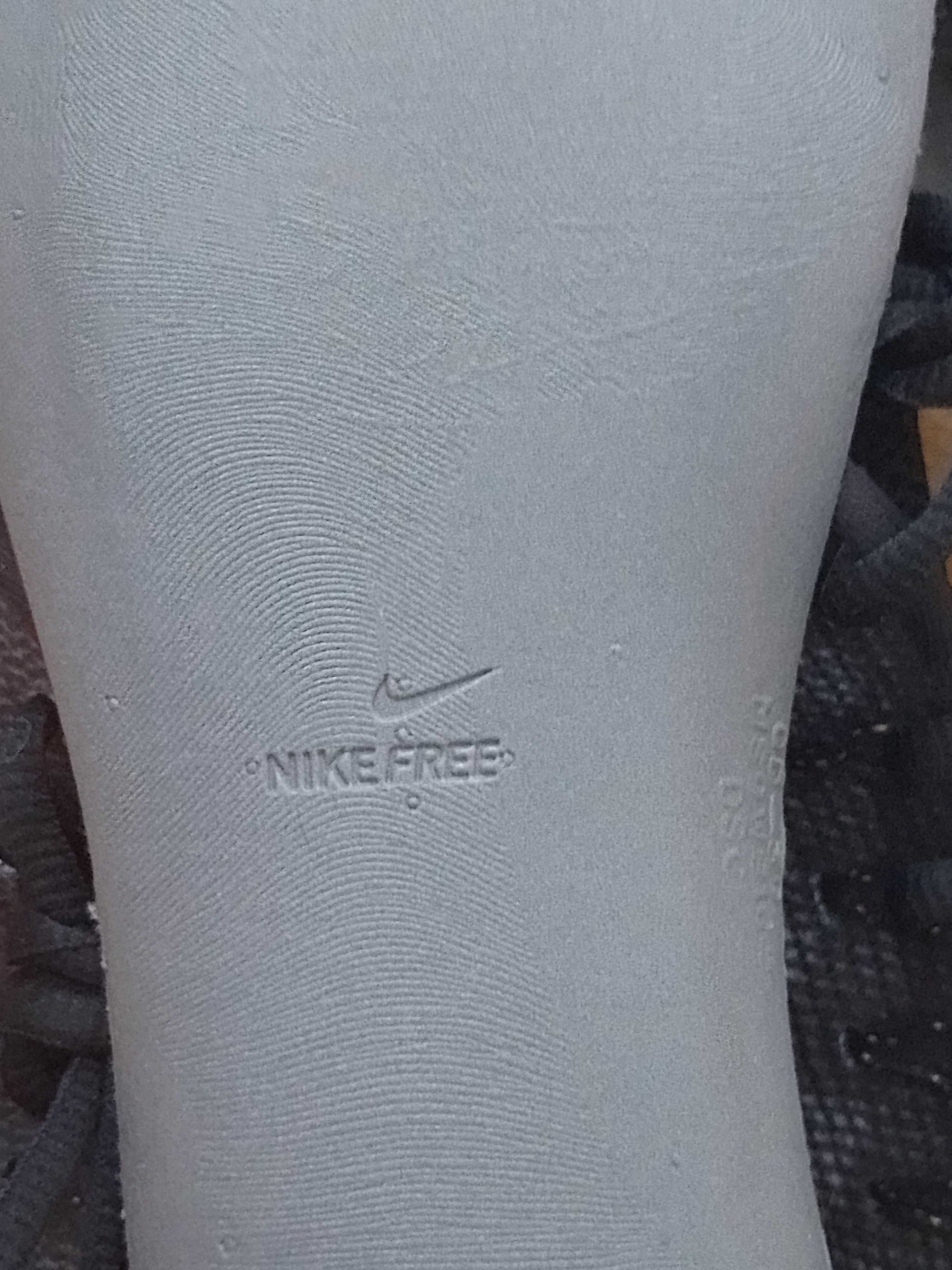 Чоловічі бігові кросівки NIKE FLEX RN 2018 нові по устілці 27,5 см.