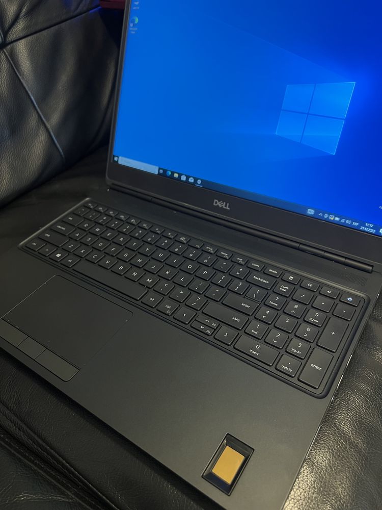 Dell Precision 7560 i7-11850H 32 GB RAM 500 GB Nvidia Quadro T1200