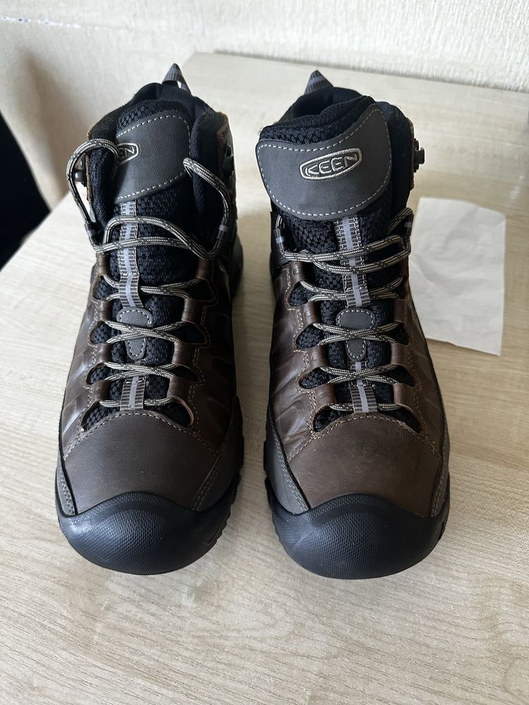 Продам KEEN трекінгове взуття