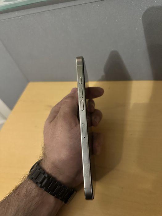 iPhone 16 Pro Max 256GB Natural Titanium – stan idealny, 97% bateria