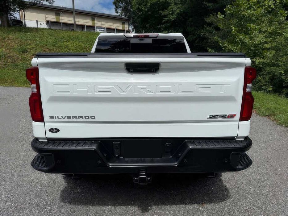 Chevrolet Silverado      2023