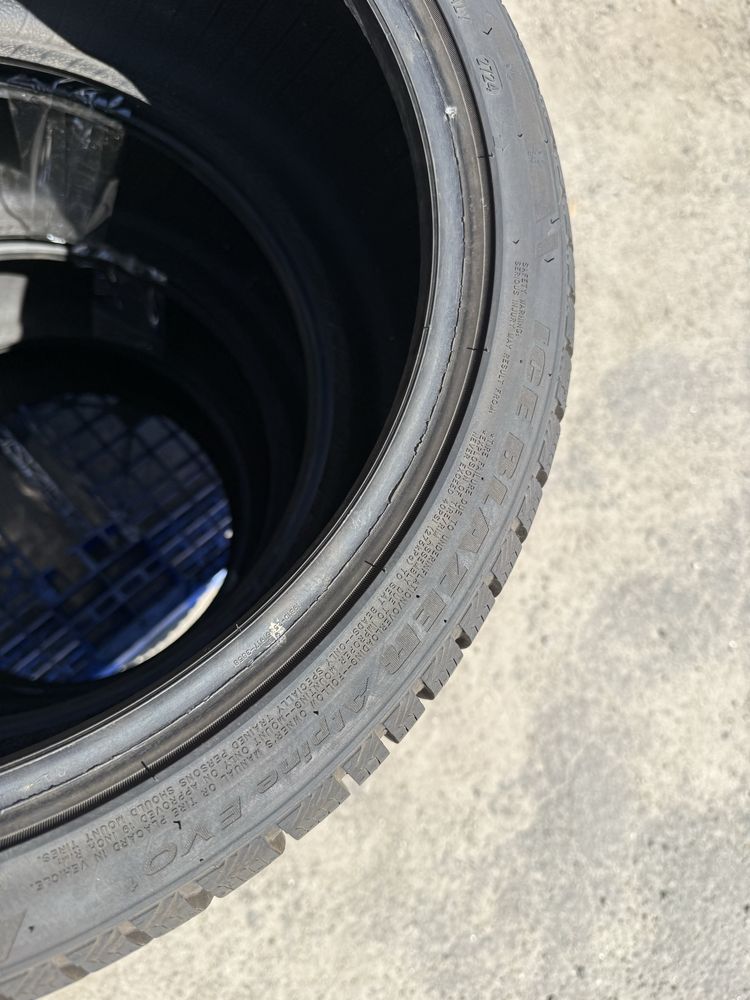 255/35 r19 Sailun IceBlazer Alpine Evo 24 год Резина зимняя