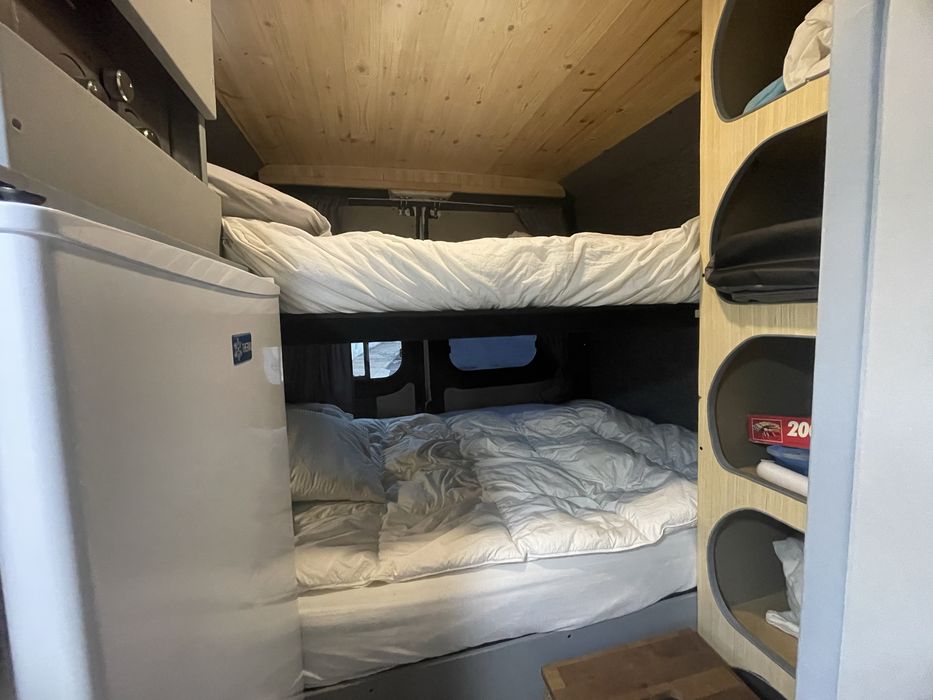 Autocaravana Peugeot Boxer 2 camas casal