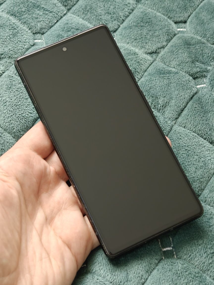 Google Pixel 6 • 256GB • Neverlock