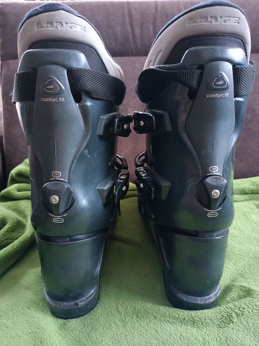 Witam.SPRZEdam buty Lange Vector 6 
Witam.
Sprzedam buty narciarskie L