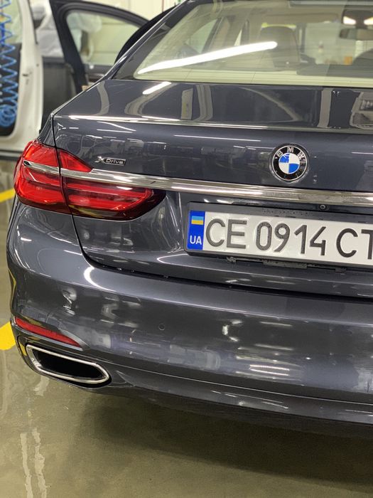 Автомобіль Bmw 750l xd G12