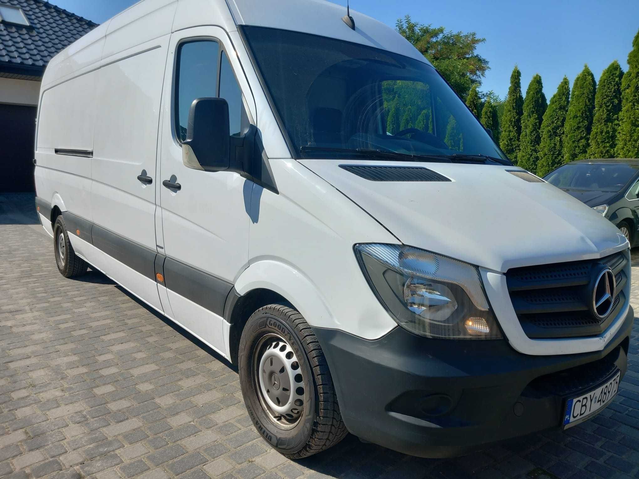Wypożyczalnia Wynajem Autolaweta Bus Dostawczy Kontener z Windą