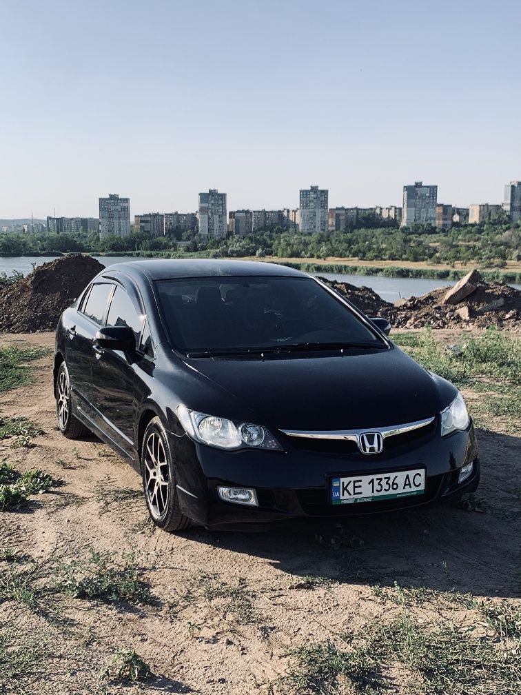 Продам Honda Civic 4d