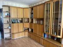 Solidne meble do salonu lub biura