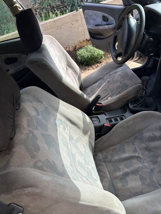 Продам Митсубиси харизма