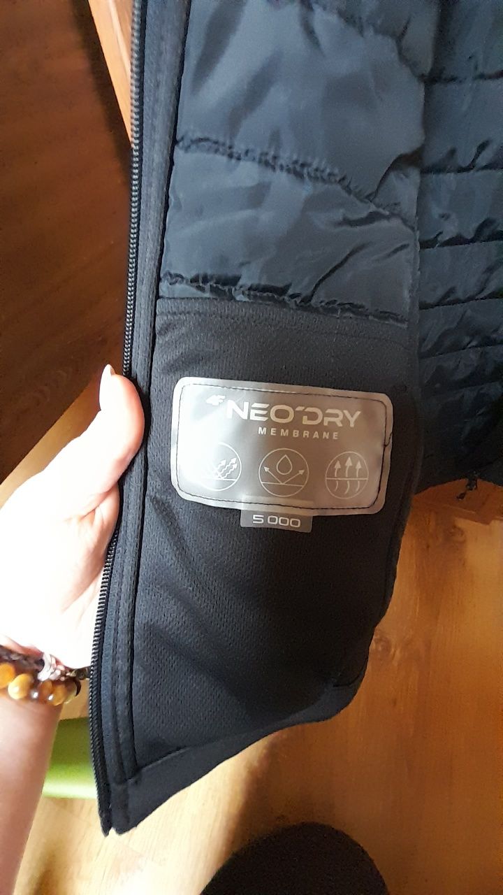Softshell 4f rozmiar 146-152 dziewczęcy czarny