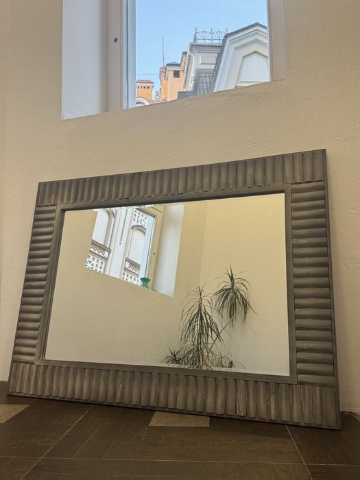 Дзеркало настінне 1140*840 дерево темне