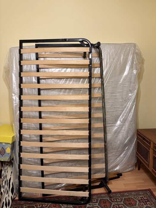 Матрац з каркасом б/у 1500 грн лише самовивіз