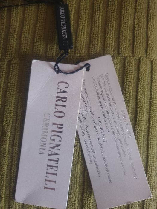 Чоловічий костюм від "CARLO PIGNATELLI"