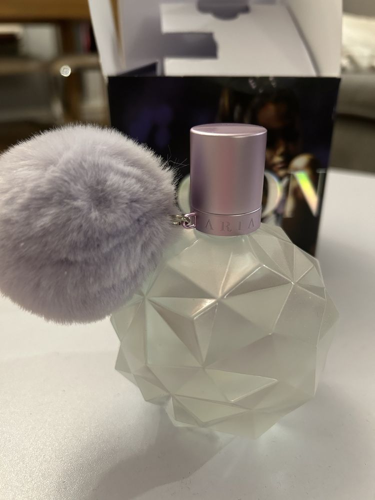 Perfumy Moonlight by Ariana Grande