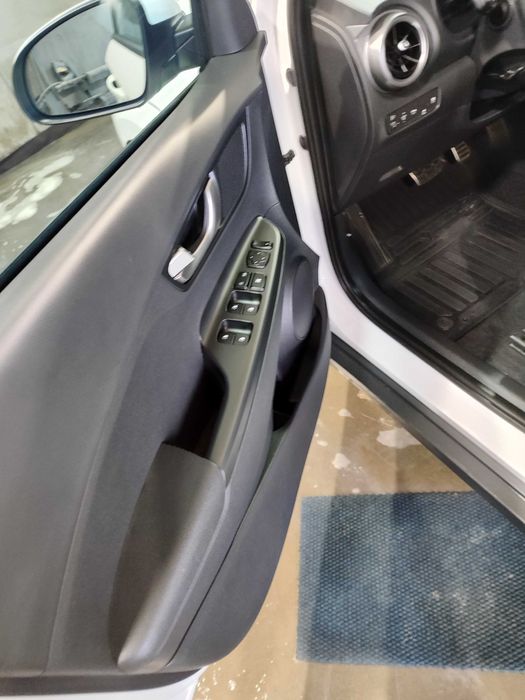 HYUNDAI kona electric