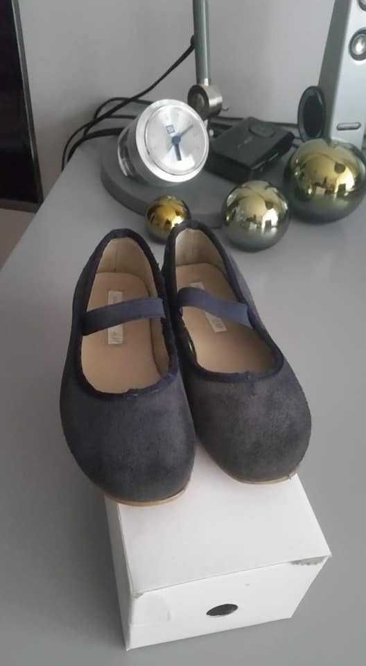 Baleriny zamszowe H&M r. 26, wkładka 17 cm