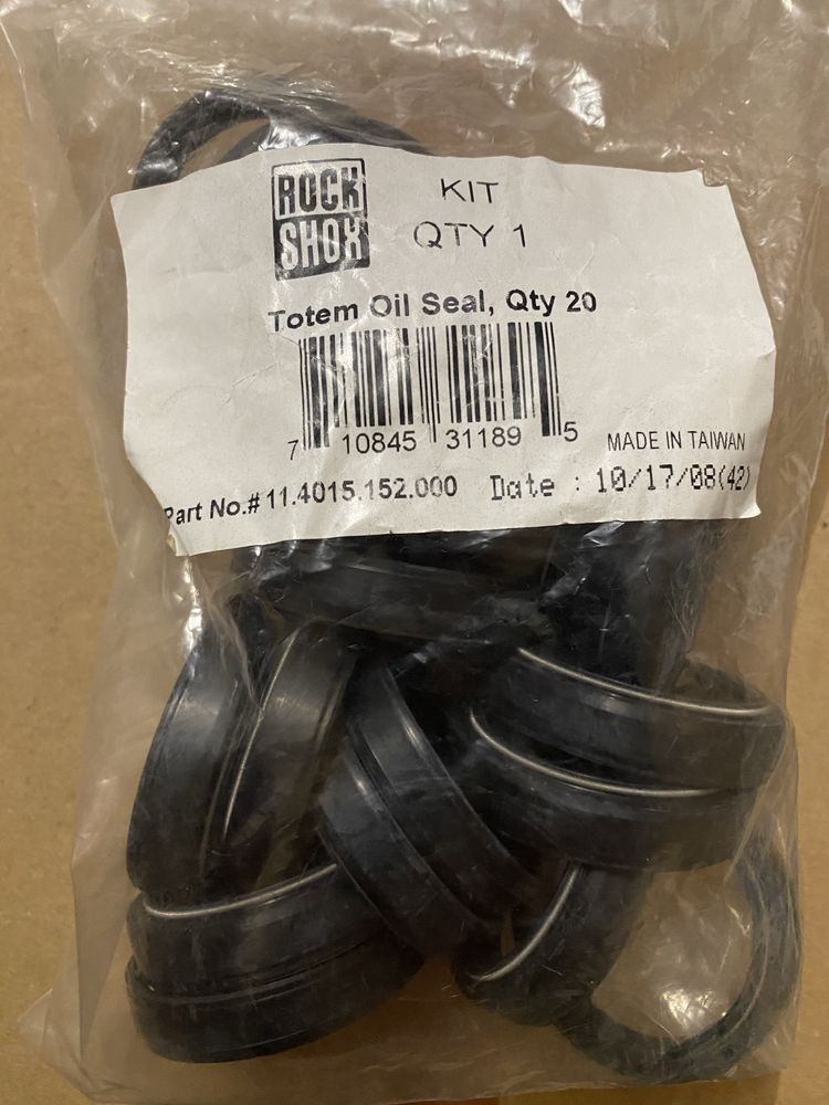 Rock Shox Totem Oring Oil - uszczelki przeciwkurzowe