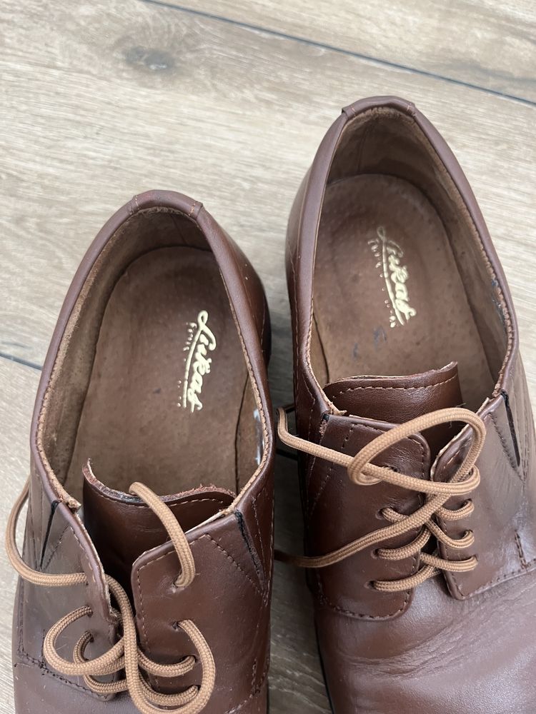 Buty chlopiece skorzane 37