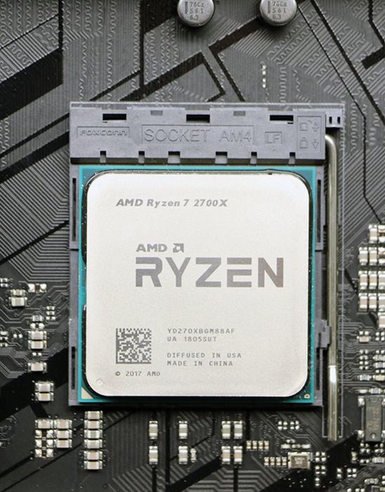 Процесор AMD AM4 Ryzen 7 2700x