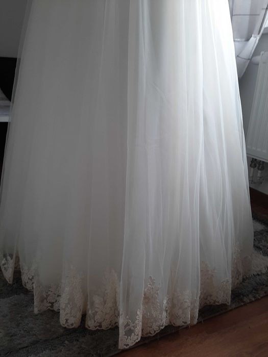 Suknia ślubna kolor śmietanka