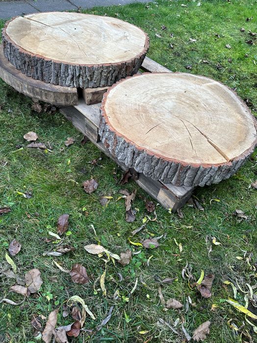 Stolik kawowy plastry drewna