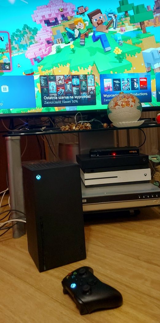 XBOX Series X, Gry. Pad, pudełko, PS5, PlayStation