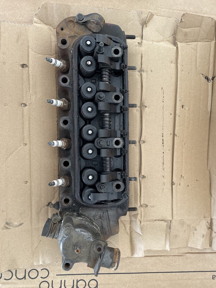 Cabeça de motor, bielas, cambota, pistões, árvore cames Mini Cooper Metro 1300 (carburação HF 44)