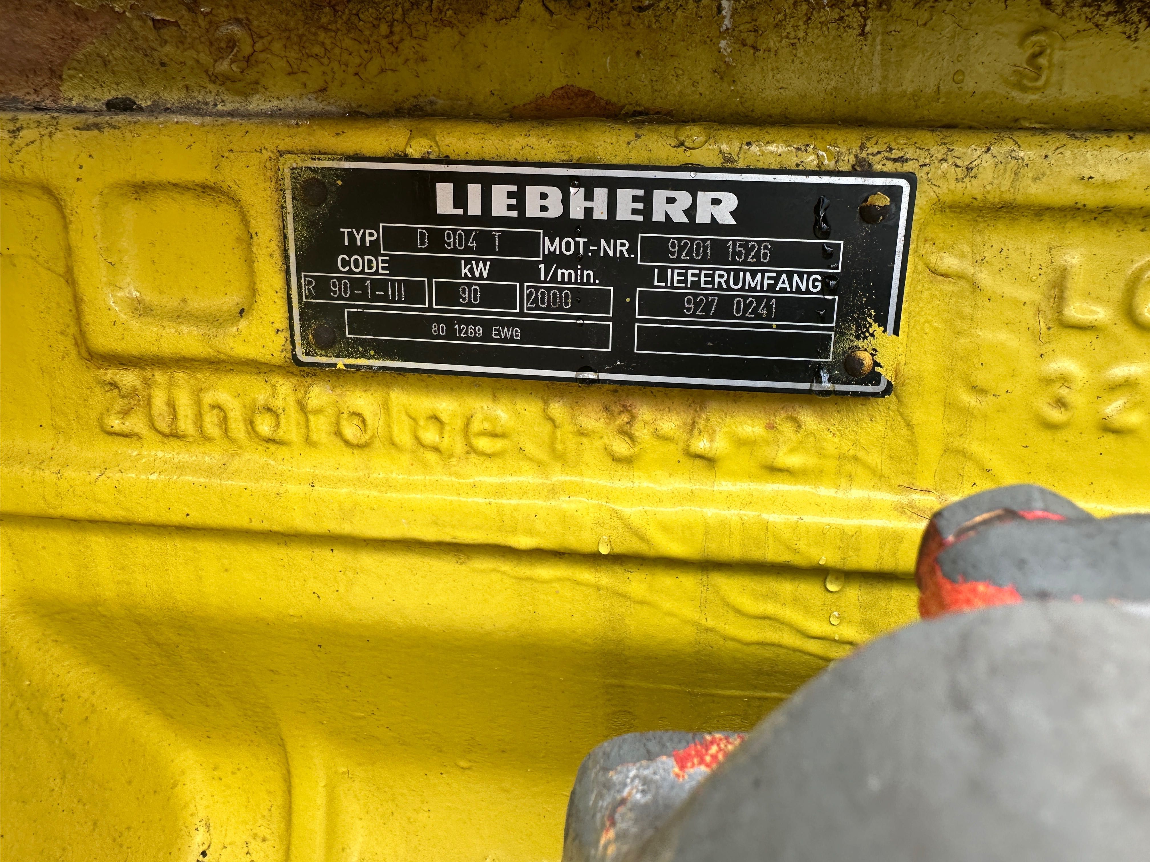 Silnik Liebherr D904T