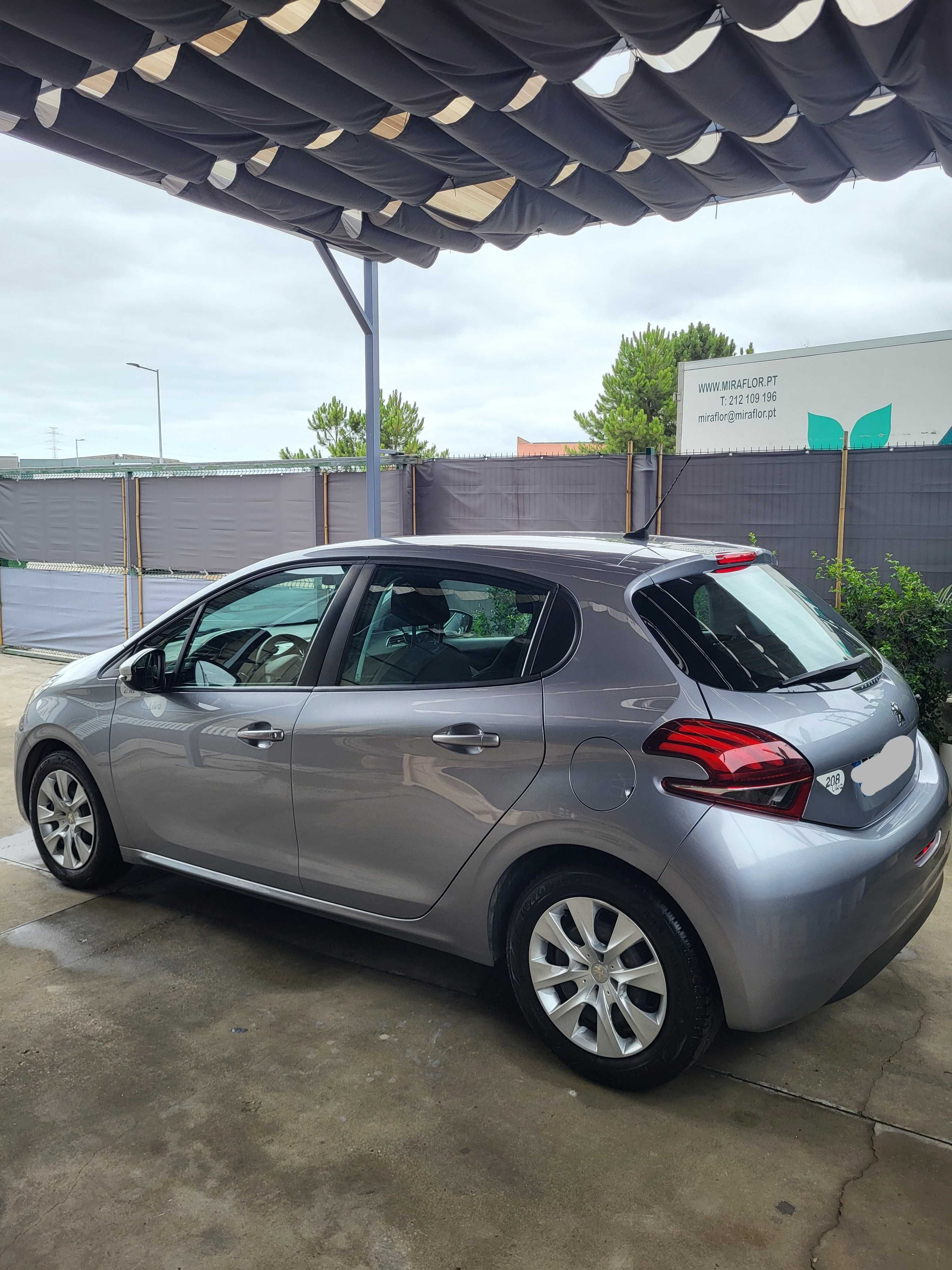 Peugeot 208 1.2vti