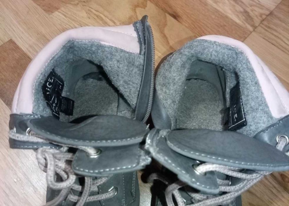 Ботинки на девочку Venice 34р нубук