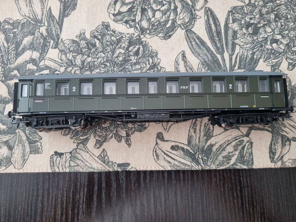 Roco Wagon osobowy PKP H0