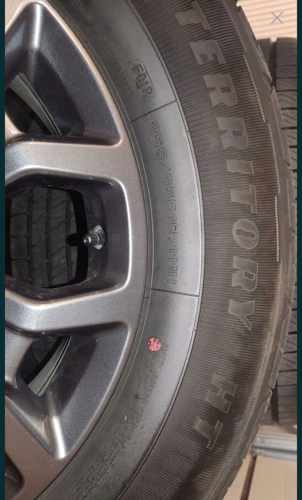 Koła aluminiowe 18" / 6x139,7 / 255/65R18 Goodyear WRANGLER
