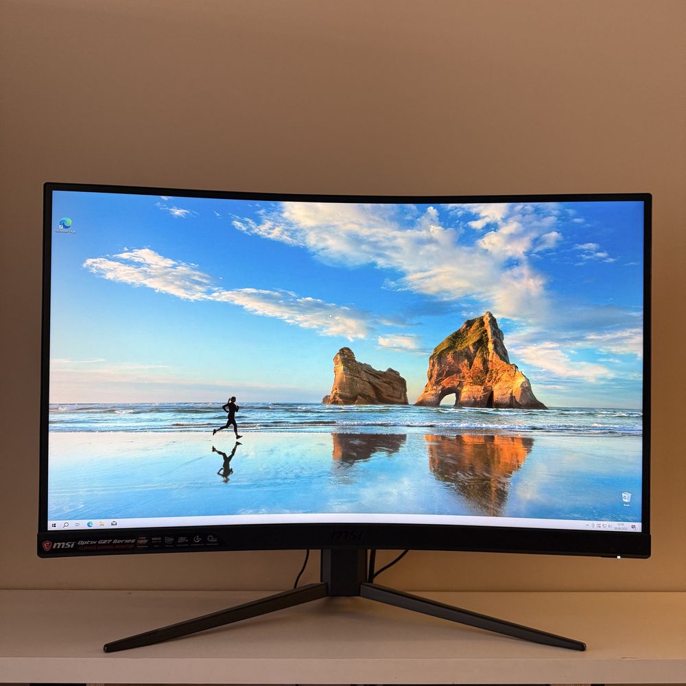 Komputer z monitorem GTX 1660ti oc6GB i5-12400f