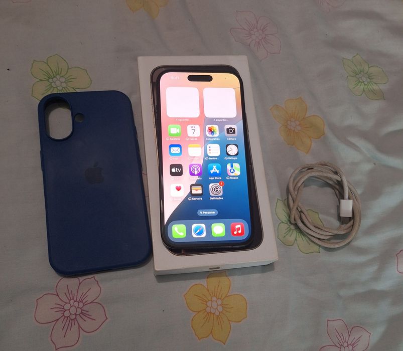 Iphone 16 C/Caixa Como Novo